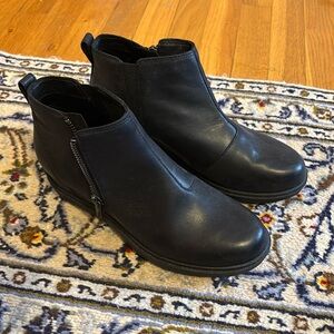 Sorel Evie II Zip Boot